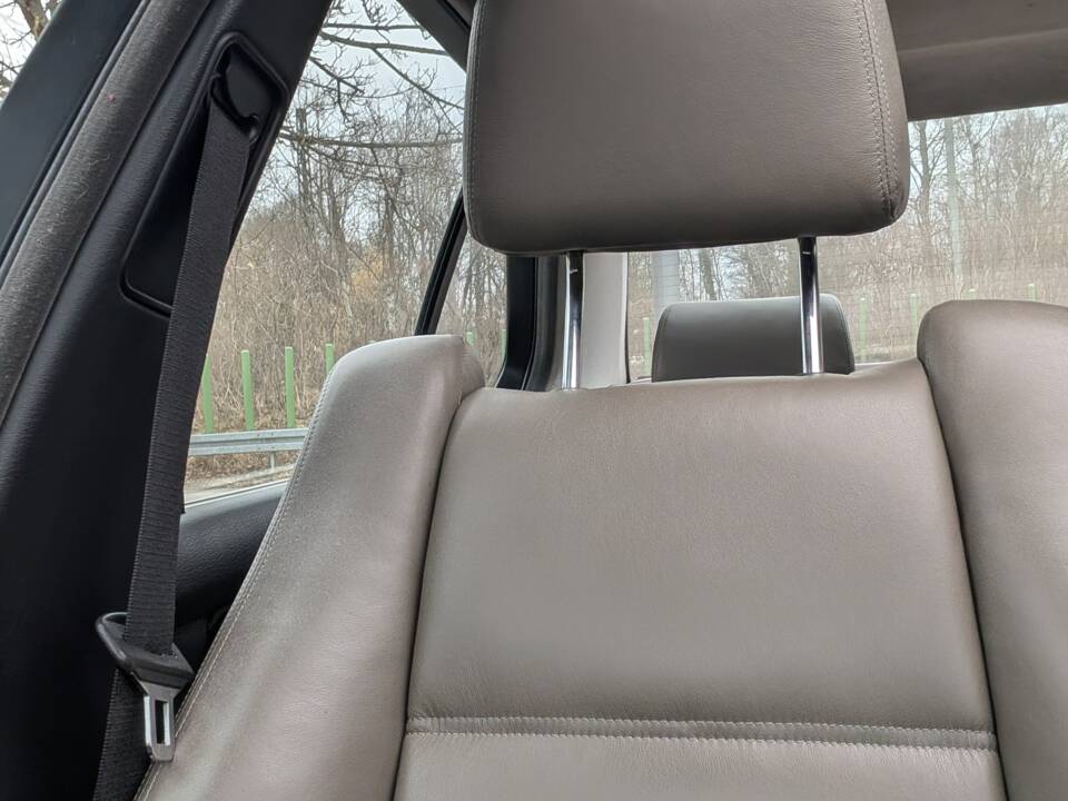 Bild 15/20 von BMW 530i (1988)