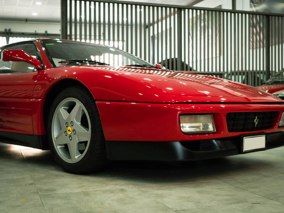 Image 14/33 of Ferrari 348 TS (1990)