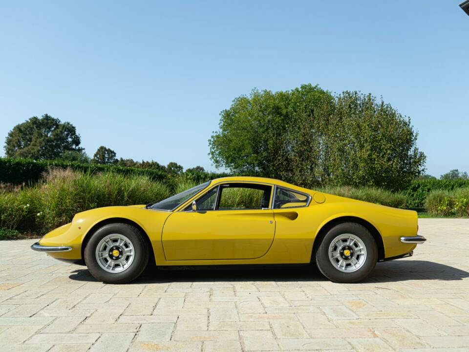 Image 5/50 of Ferrari Dino 246 GT (1971)