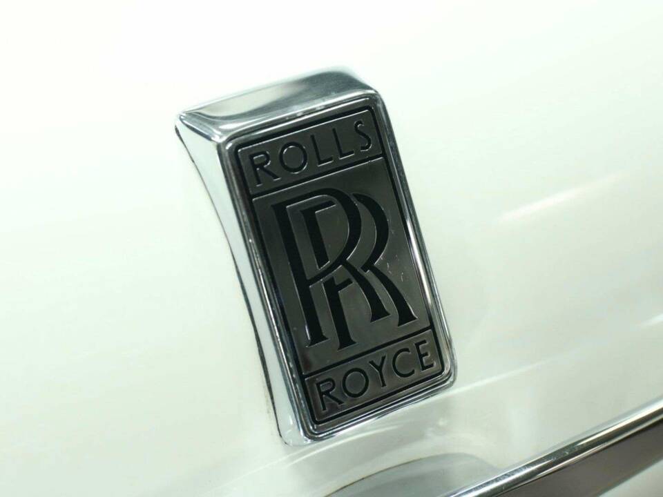 Image 43/50 of Rolls-Royce Corniche III (1991)