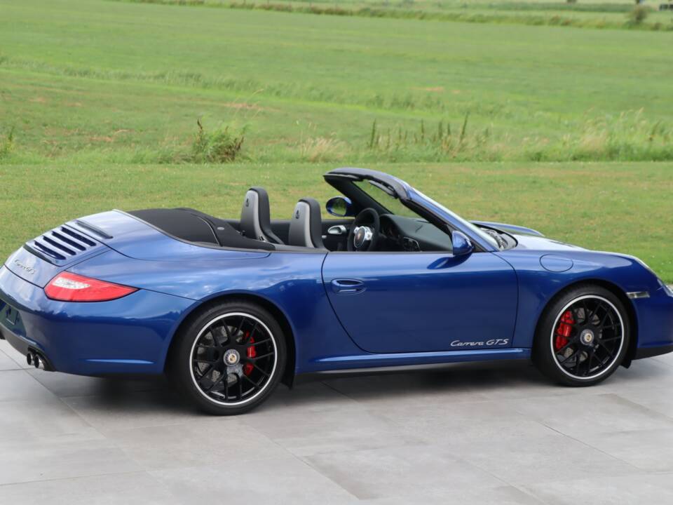 Bild 4/50 von Porsche 911 Carrera 4 GTS (2011)