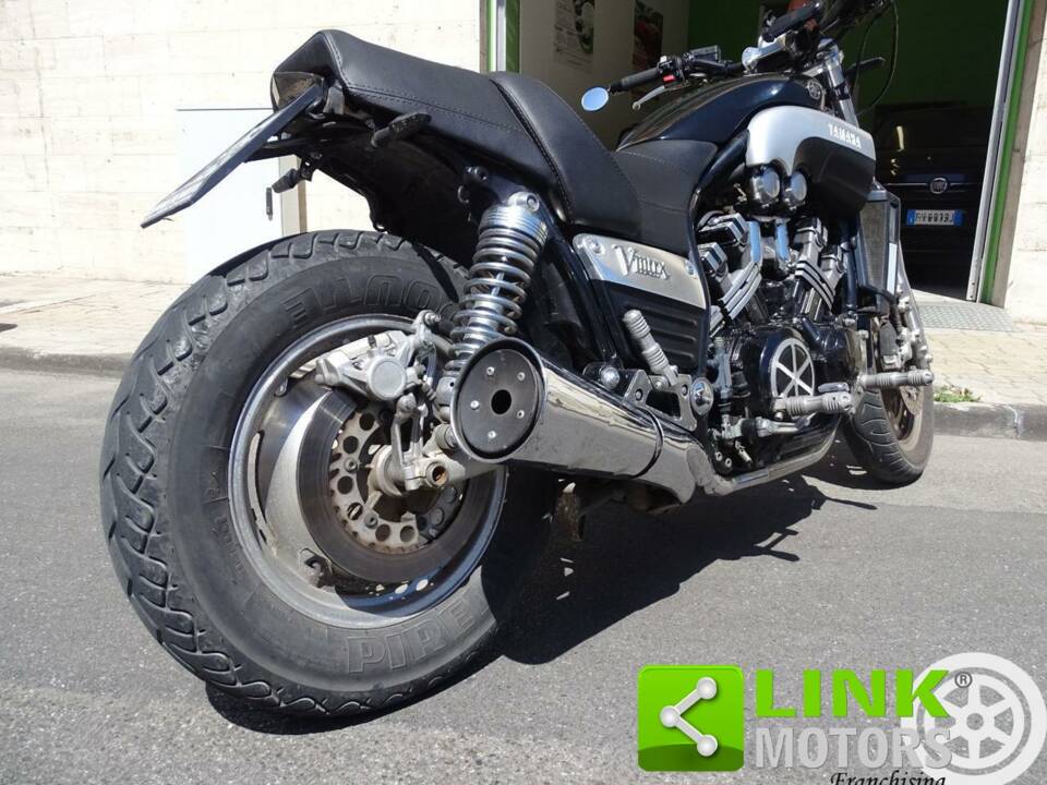 Imagen 5/10 de Yamaha DUMMY (1998)