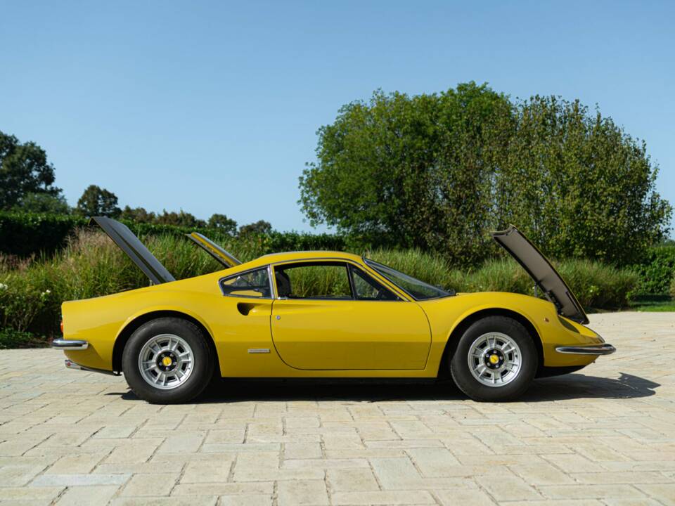 Image 7/50 of Ferrari Dino 246 GT (1971)