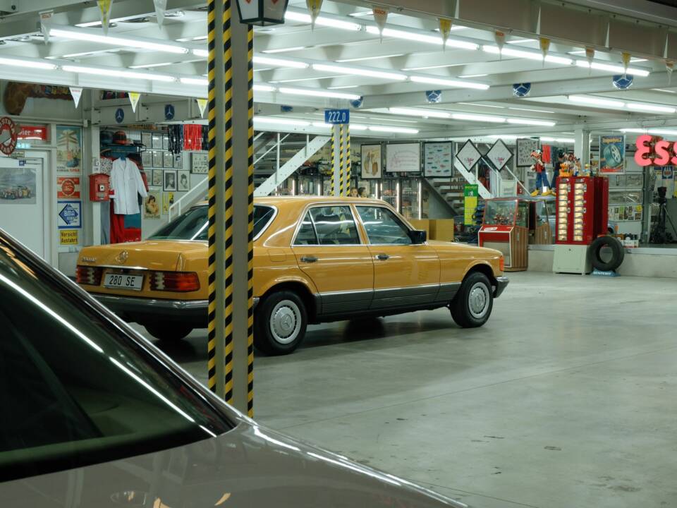 Bild 10/50 von Mercedes-Benz 280 SE (1981)