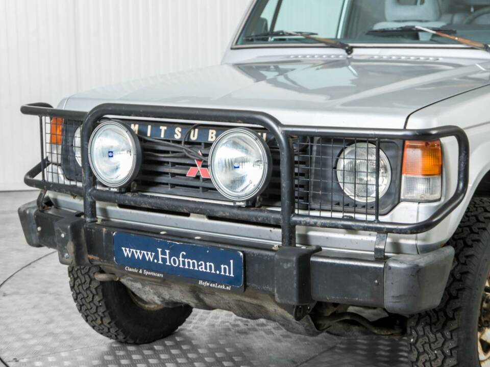 Image 19/50 of Mitsubishi Shogun TD (1987)