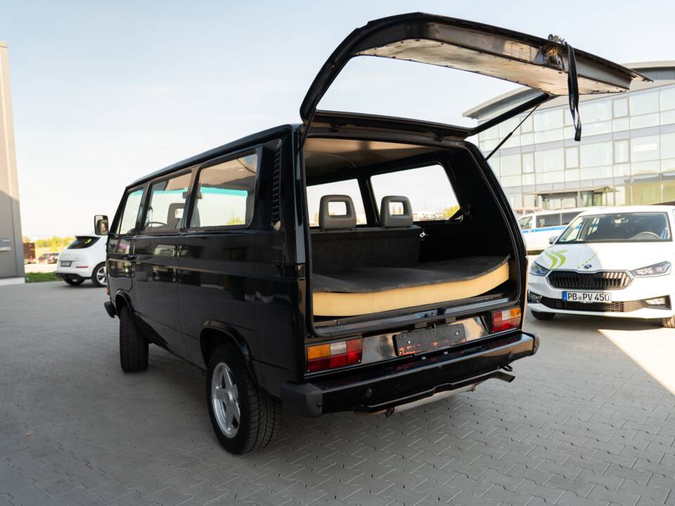 Bild 6/16 von Volkswagen T3 Kombi 1.6 D (1985)