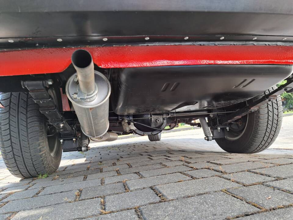 Suspension and underneath