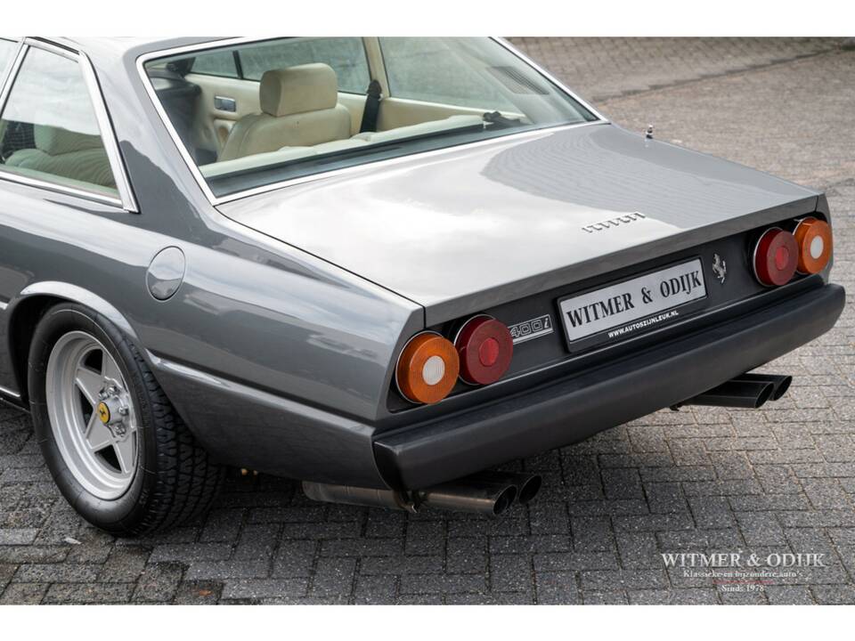 Immagine 10/33 di Ferrari 400i (1981)