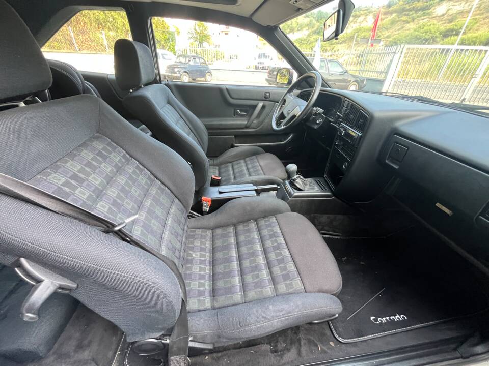 Bild 20/22 von Volkswagen Corrado 1.8 16V (1992)