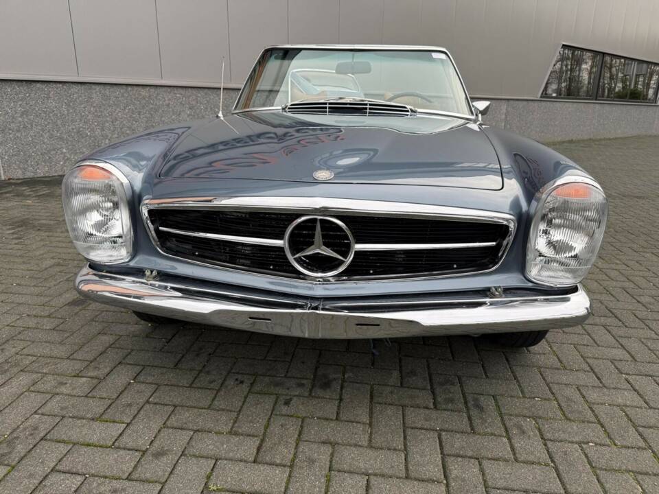 Immagine 16/50 di Mercedes-Benz 280 SL (1969)