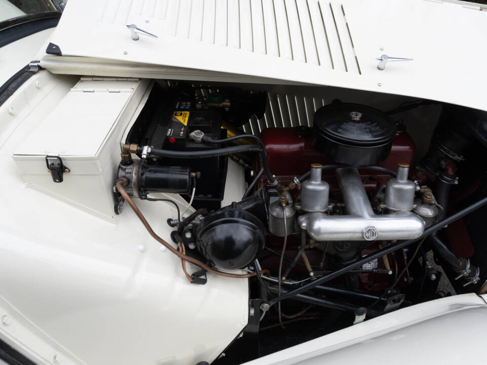 Image 13/13 of MG TD (1953)
