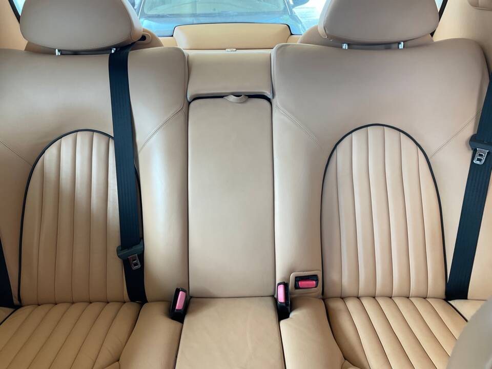 Bild 25/31 von Bentley Arnage Red Label (2000)