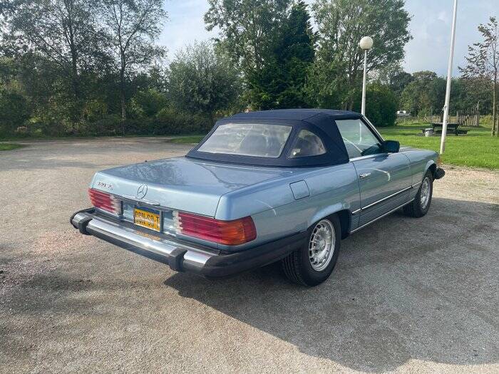 Image 7/7 of Mercedes-Benz 380 SL (1985)