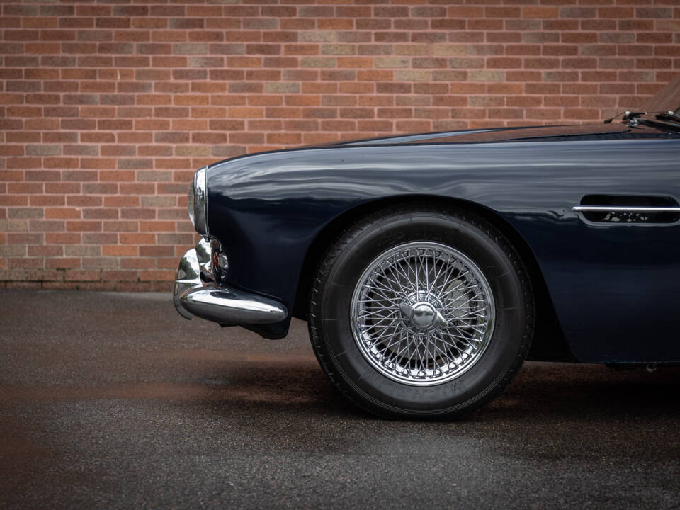 Image 27/72 de Aston Martin DB 4 (1962)