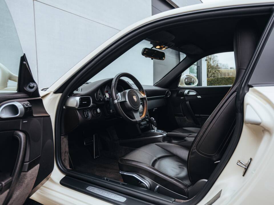 Afbeelding 41/53 van Porsche 911 Carrera S (2010)