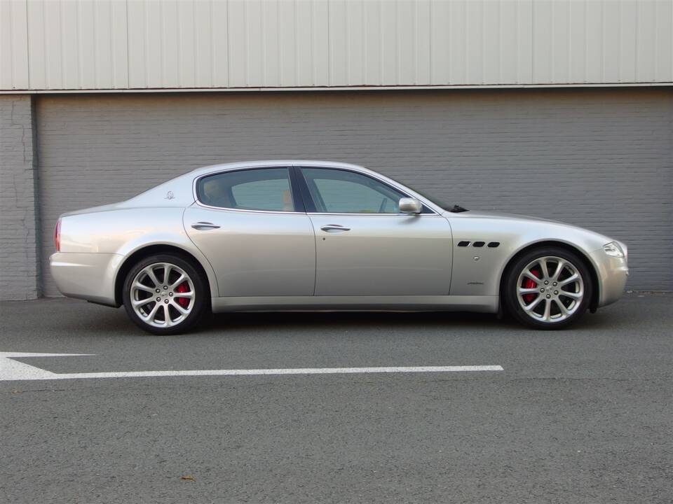 Bild 5/99 von Maserati Quattroporte 4.2 (2007)
