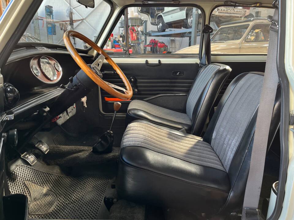 Bild 27/90 von Innocenti Mini 1001 Export (1975)