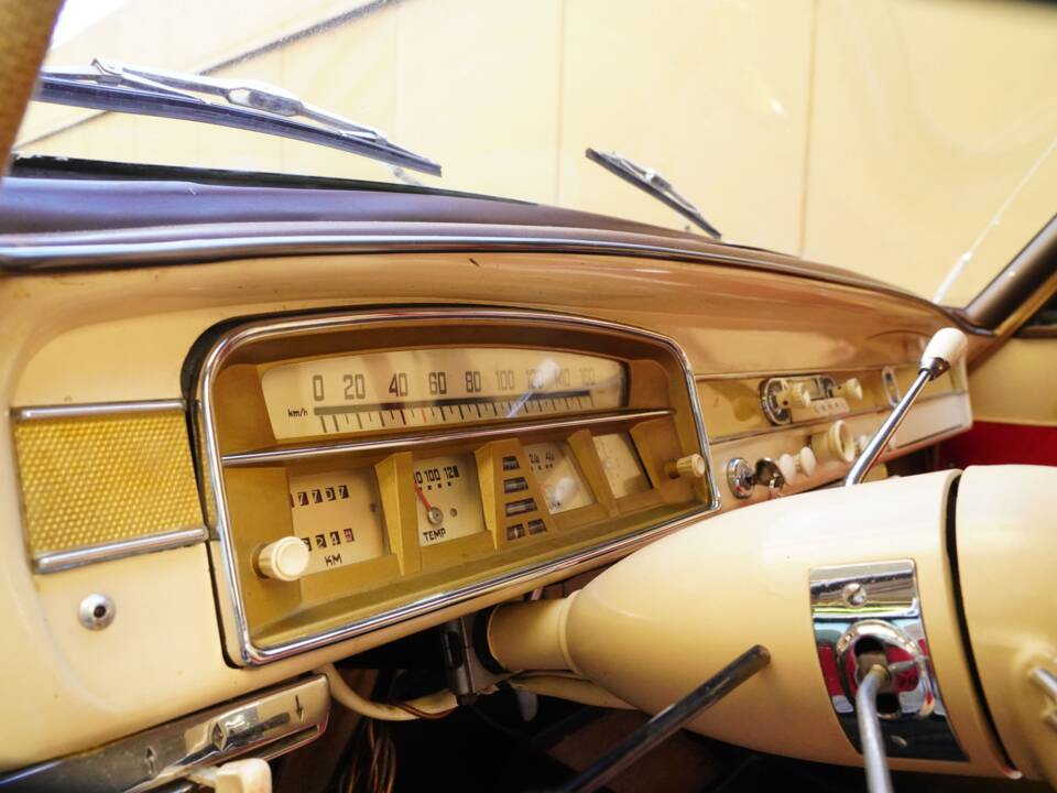 Image 17/83 of Borgward Isabella (1959)