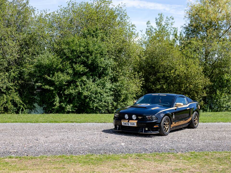 Image 8/50 of Ford Mustang V6 (2009)
