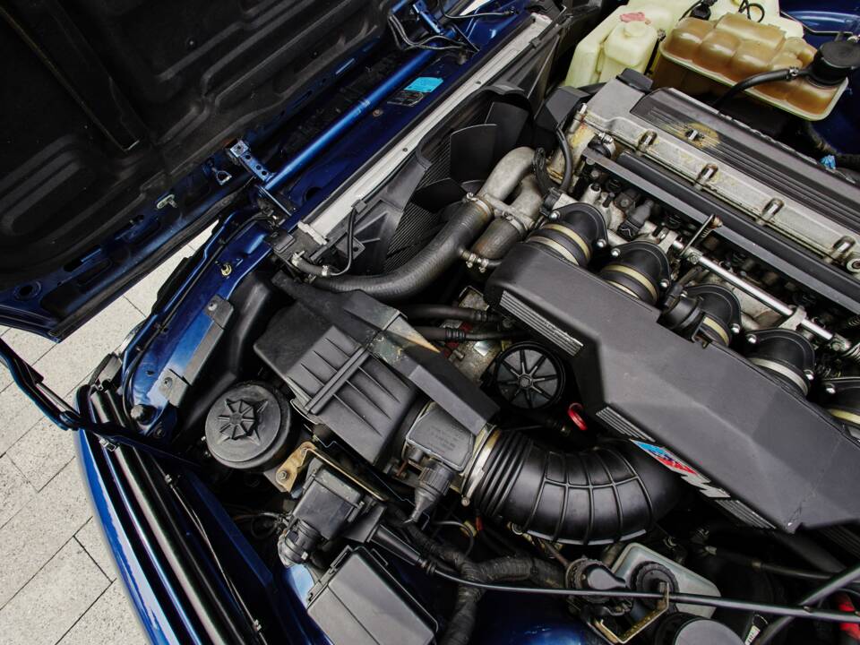 Afbeelding 34/52 van BMW M5 (1992)