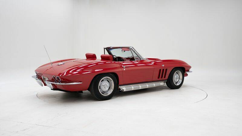Immagine 2/15 di Chevrolet Corvette Sting Ray Convertible (1965)