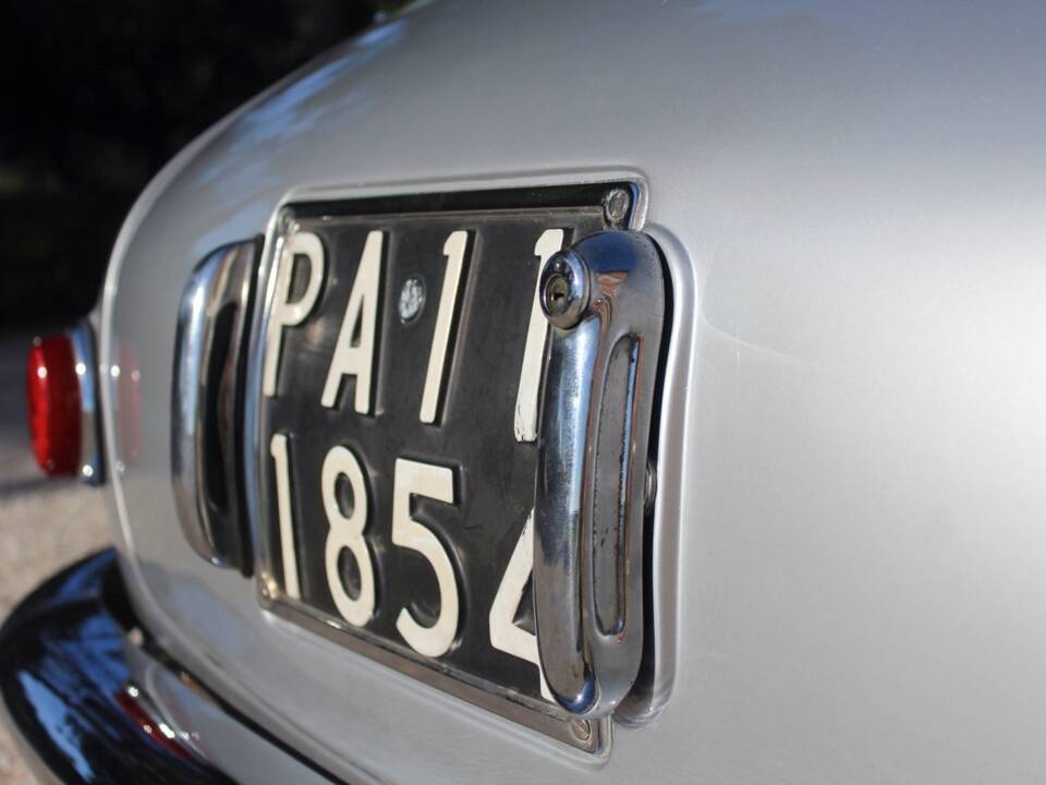 Image 17/50 of Lancia Aurelia B20 GT 2500 (1957)