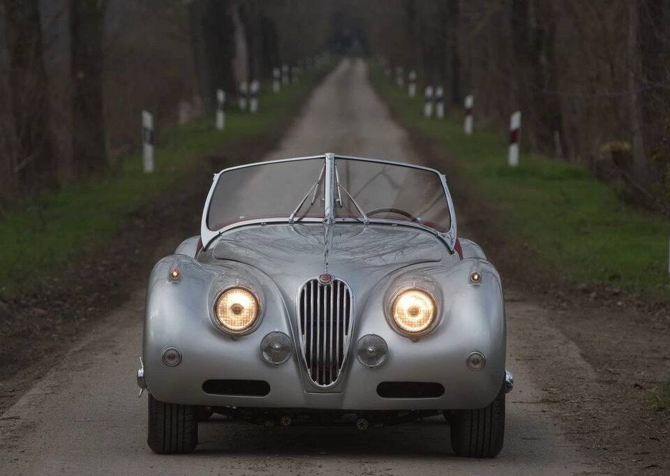 Bild 4/6 von Jaguar XK 140 OTS (1956)
