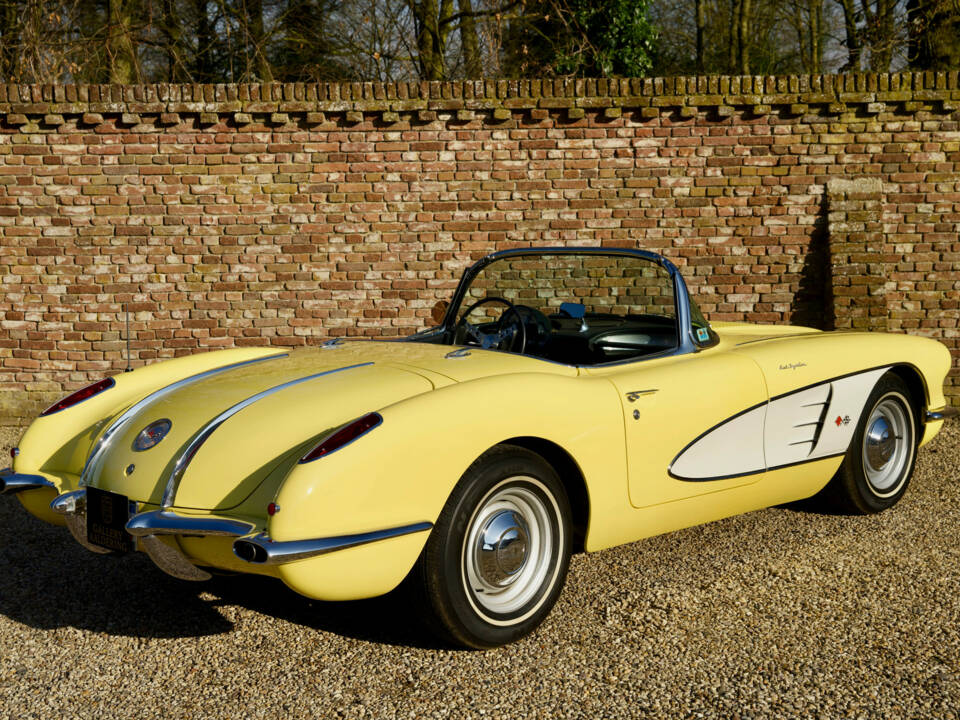 Image 45/50 of Chevrolet Corvette (1958)