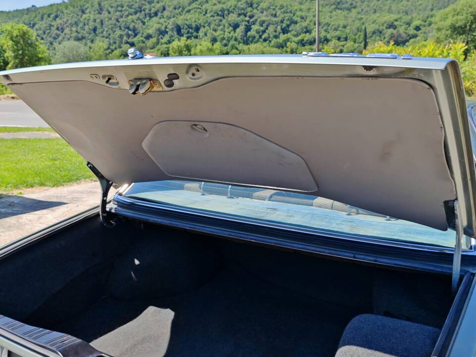 Bild 49/50 von BMW 745i (1982)