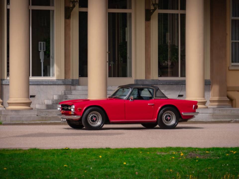 Bild 43/47 von Triumph TR 6 PI (1969)