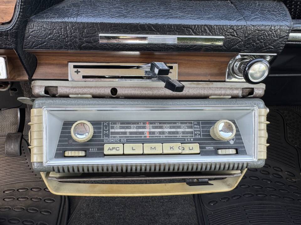 Bild 25/44 von Renault R 16 (1967)