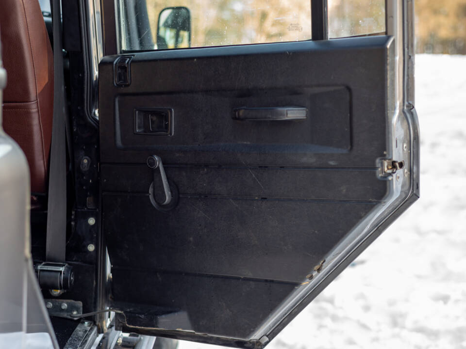 Image 51/98 of Land Rover Defender 130 Double Cab (2008)