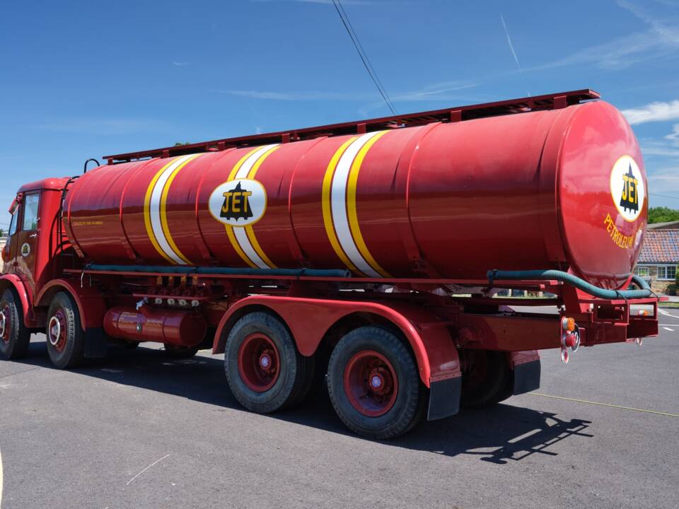 Bild 3/42 von AEC Mammoth Major Tanker (1954)
