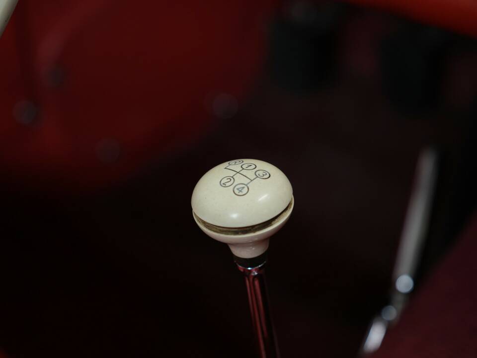 Image 15/50 of Mercedes-Benz 300 SL Roadster (1958)