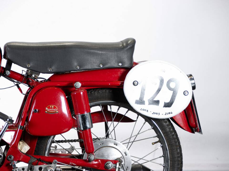 Bild 23/50 von Mondial 175 Turismo Veloce (1956)