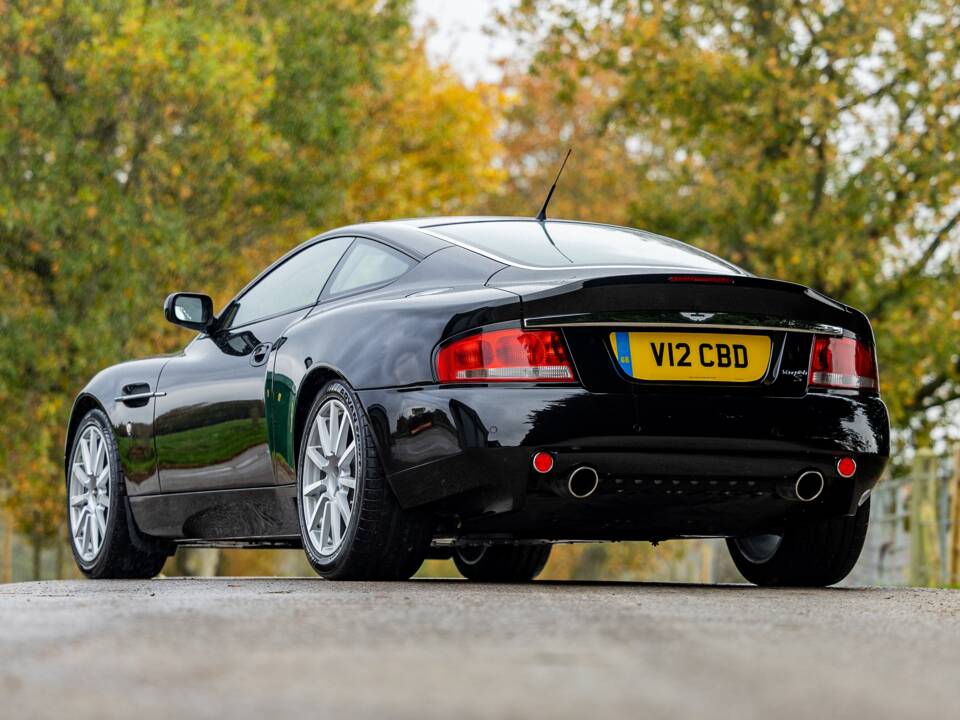 Afbeelding 3/50 van Aston Martin V12 Vanquish S (2007)