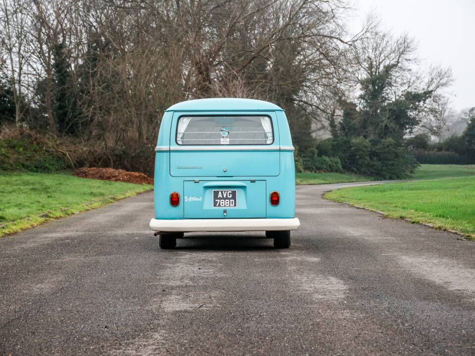 Image 9/40 of Volkswagen T2c Combi (1966)