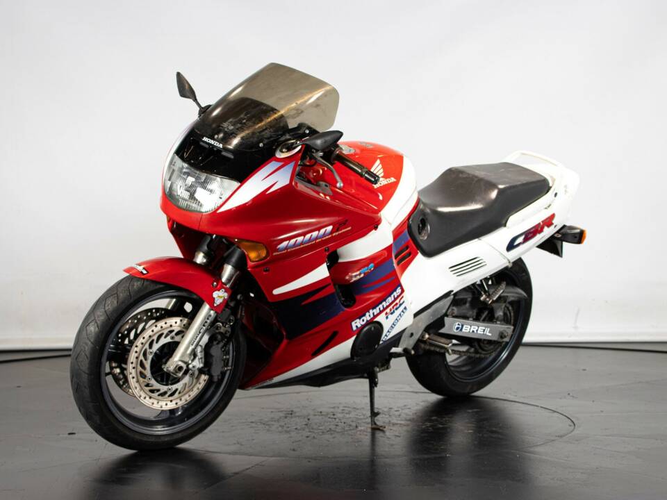 Immagine 2/49 di Honda CBR 1000 RR Fireblade (1995)