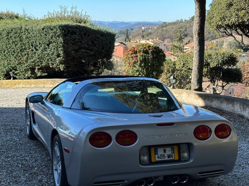 Image 108/191 of Chevrolet Corvette (1999)