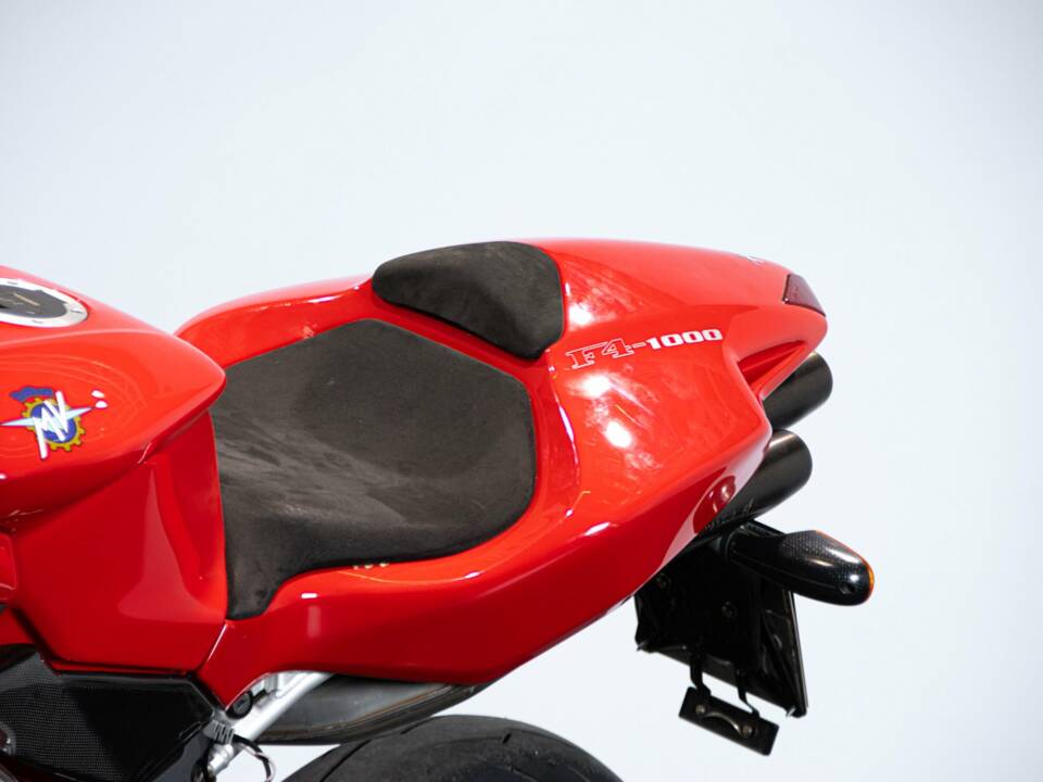 Image 27/50 de MV Agusta DUMMY (2004)