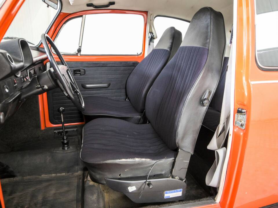 Bild 15/50 von Volkswagen Käfer 1303 S (1972)