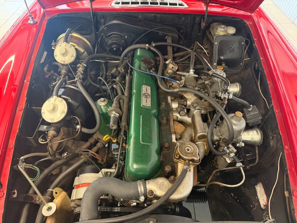 Imagen 14/15 de MG MGC GT (1969)