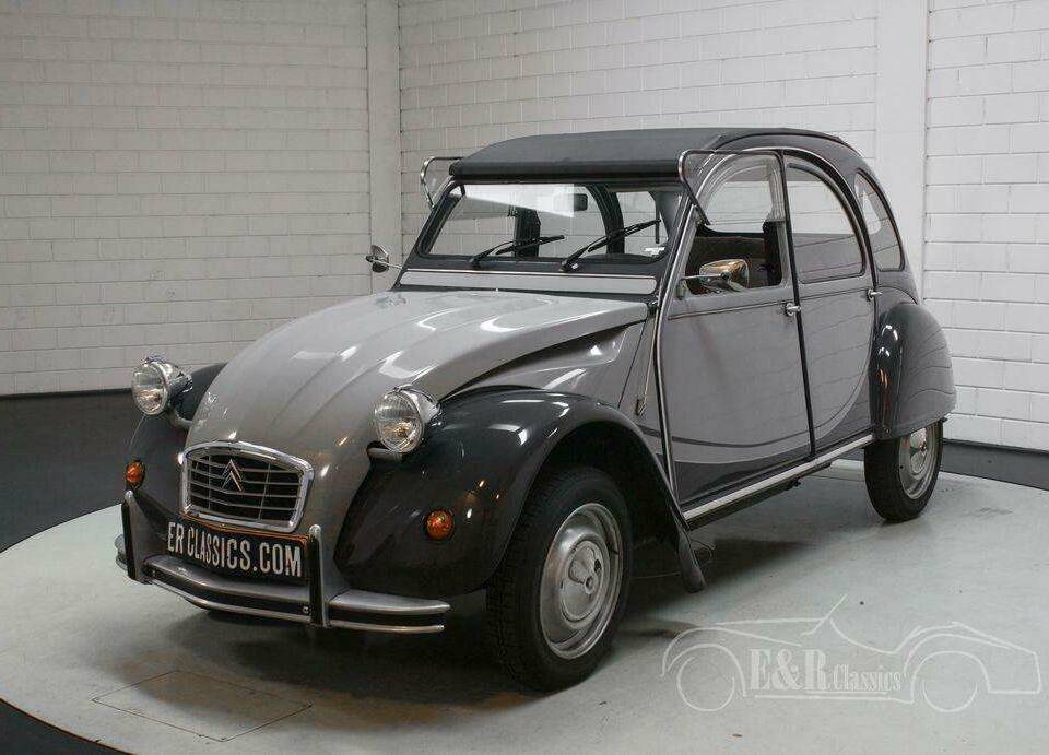 Immagine 6/19 di Citroën 2 CV 6 (1988)