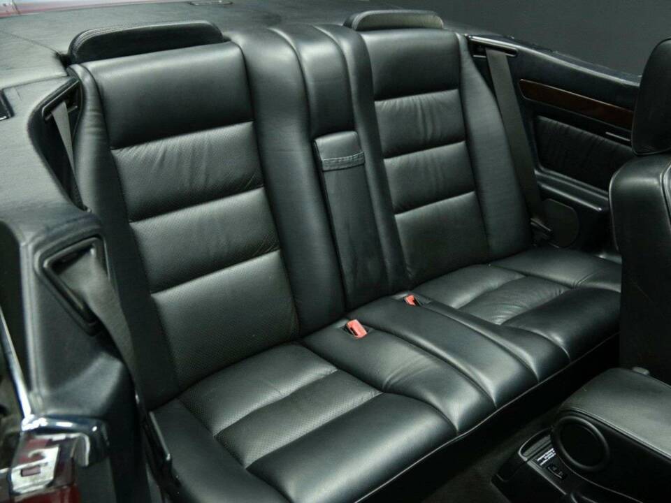 Bild 23/50 von Mercedes-Benz 300 CE-24 (1992)