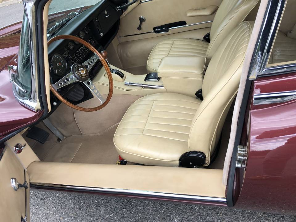 Afbeelding 36/48 van Jaguar E-Type (2+2) (1968)