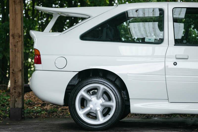 Imagen 41/50 de Ford Escort RS Cosworth (1997)