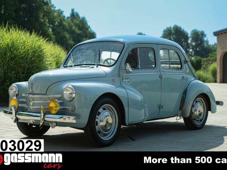 Image 1/15 of Renault 4 CV (1957)