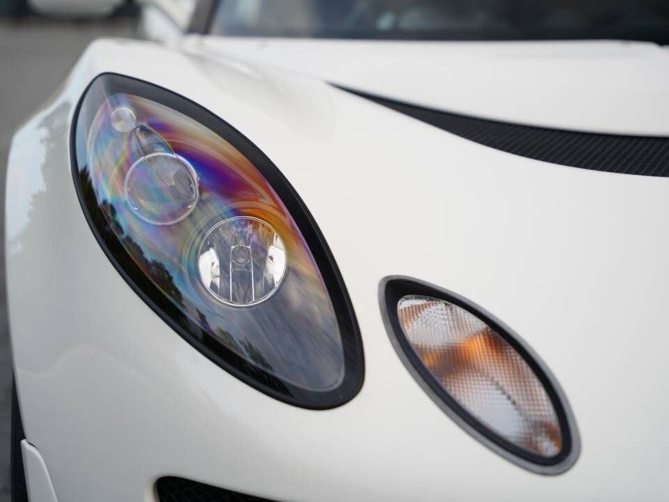 Image 33/50 of Lotus Exige S 240 (2010)