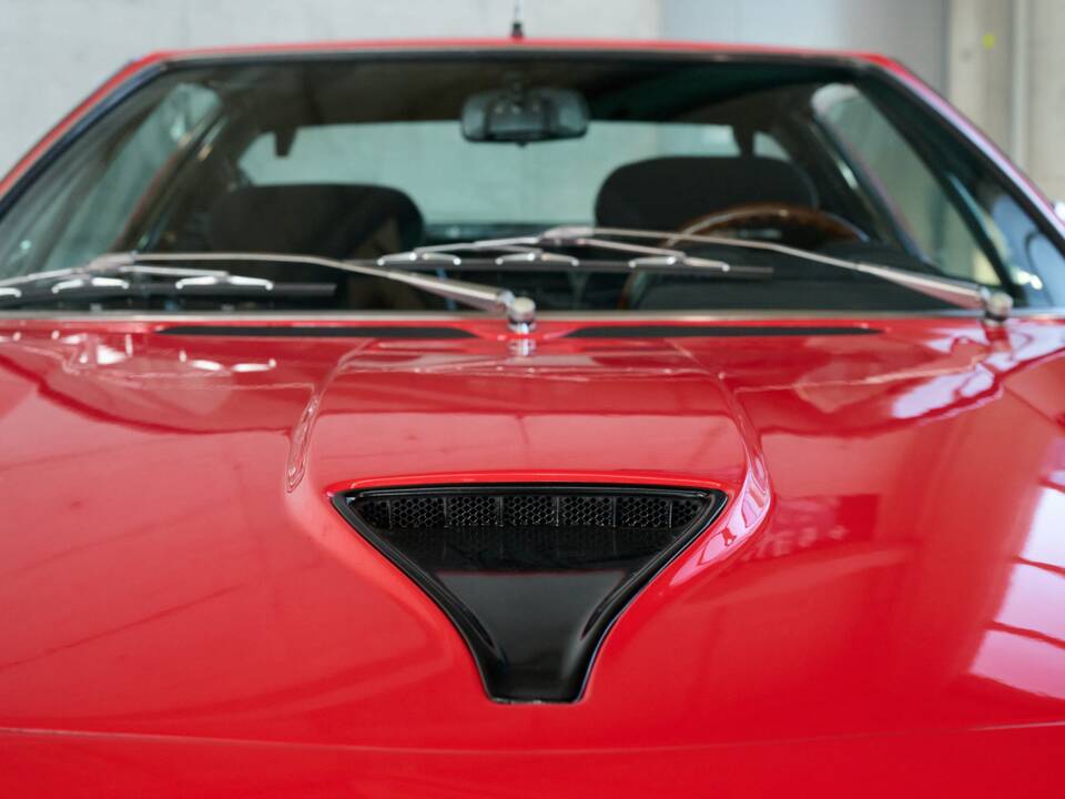 Image 9/50 of Alfa Romeo Montreal (1973)
