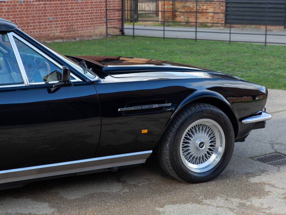 Bild 12/59 von Aston Martin V8 EFi Volante (1988)